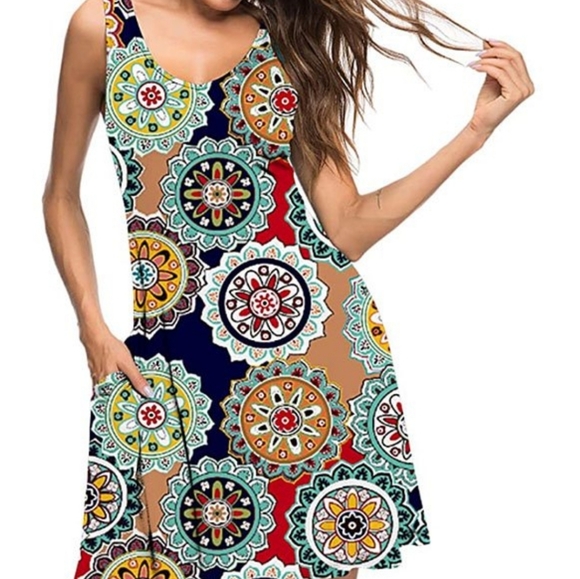 😶HAUTE EDITION Extremely HOT Medallion Sleeveless Shift Dress, Sun in fun 1 - Picture 3 of 8